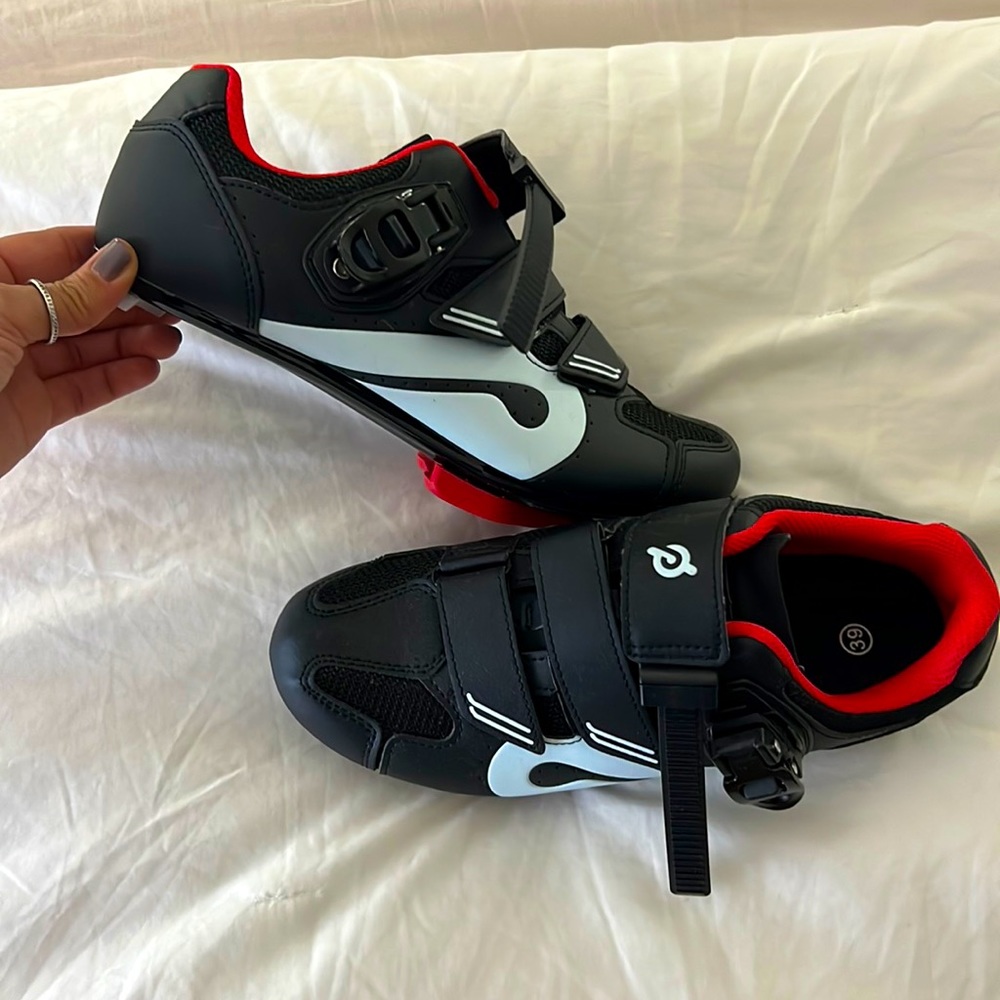 Pelotón cycling shoe
